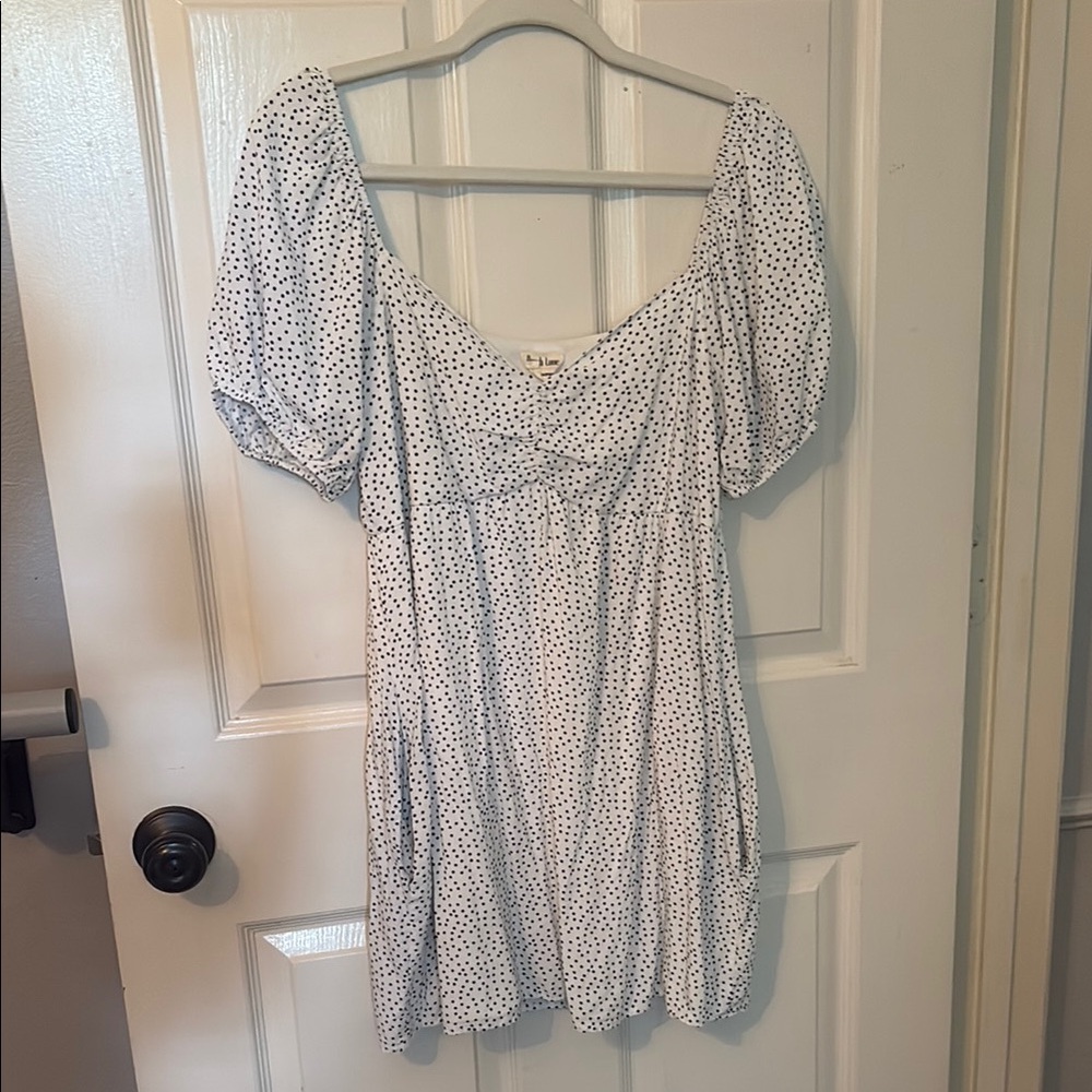 White Polka Dot Dress With Pockets